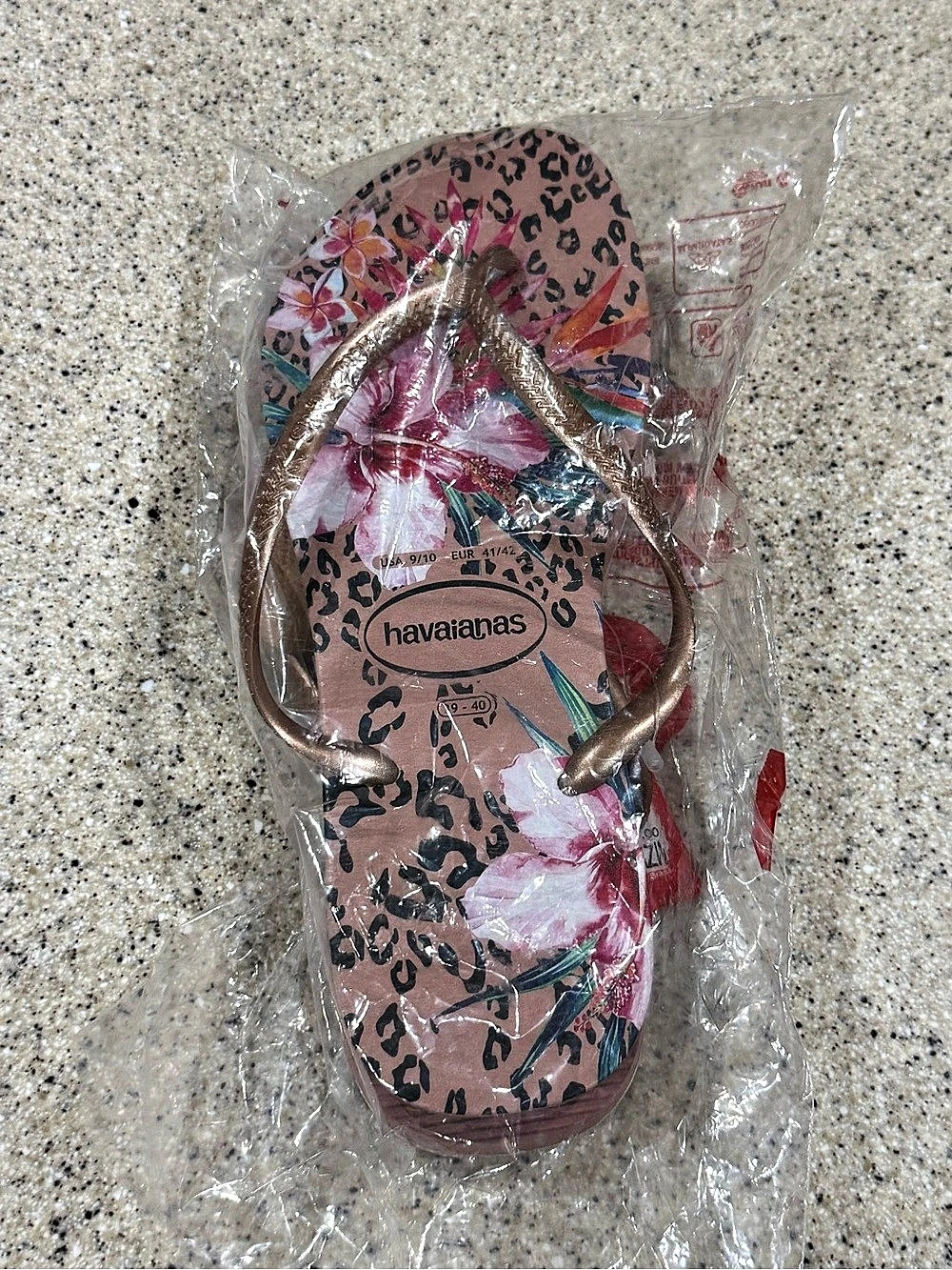 Havaianas Slim Animals Flip Flops Printed Flip Flop Sandals in Pink & Brown US 9